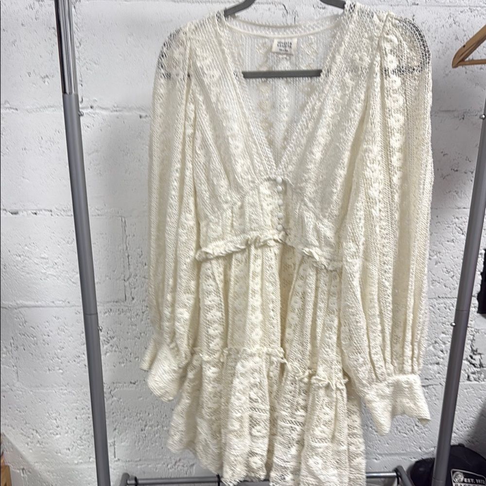 HEMANT & NANDITA - Size Small - Worn Once - Long Sleeve Summer White Lace Dress